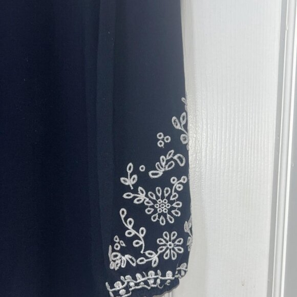 Brand New Trendy Talbots Nacy Blue Shirt with White Embroidery Size S NWT - Picture 5 of 5